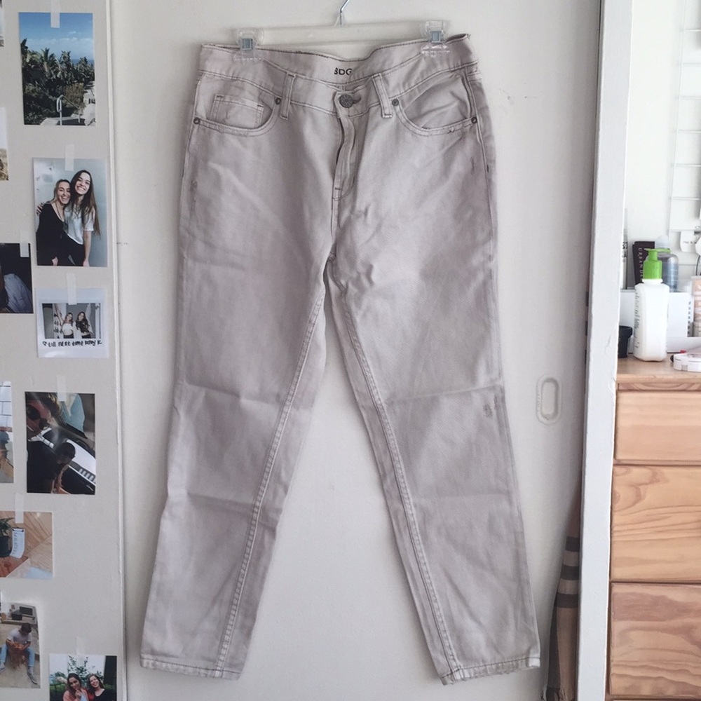 beige boyfriend jeans